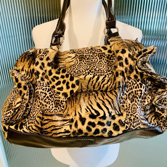 Animal Print Patent Bag - Picture 4 of 8